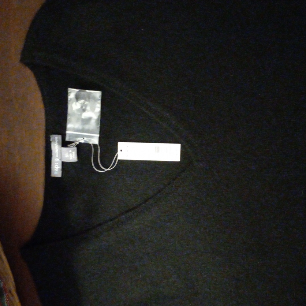 Kohls Black V-neck Cashmere Sweater